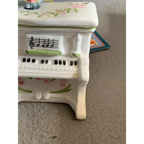 Vintage Schmid Yamada Music Box with Clown Bear & Piano - Picture 7 of 10